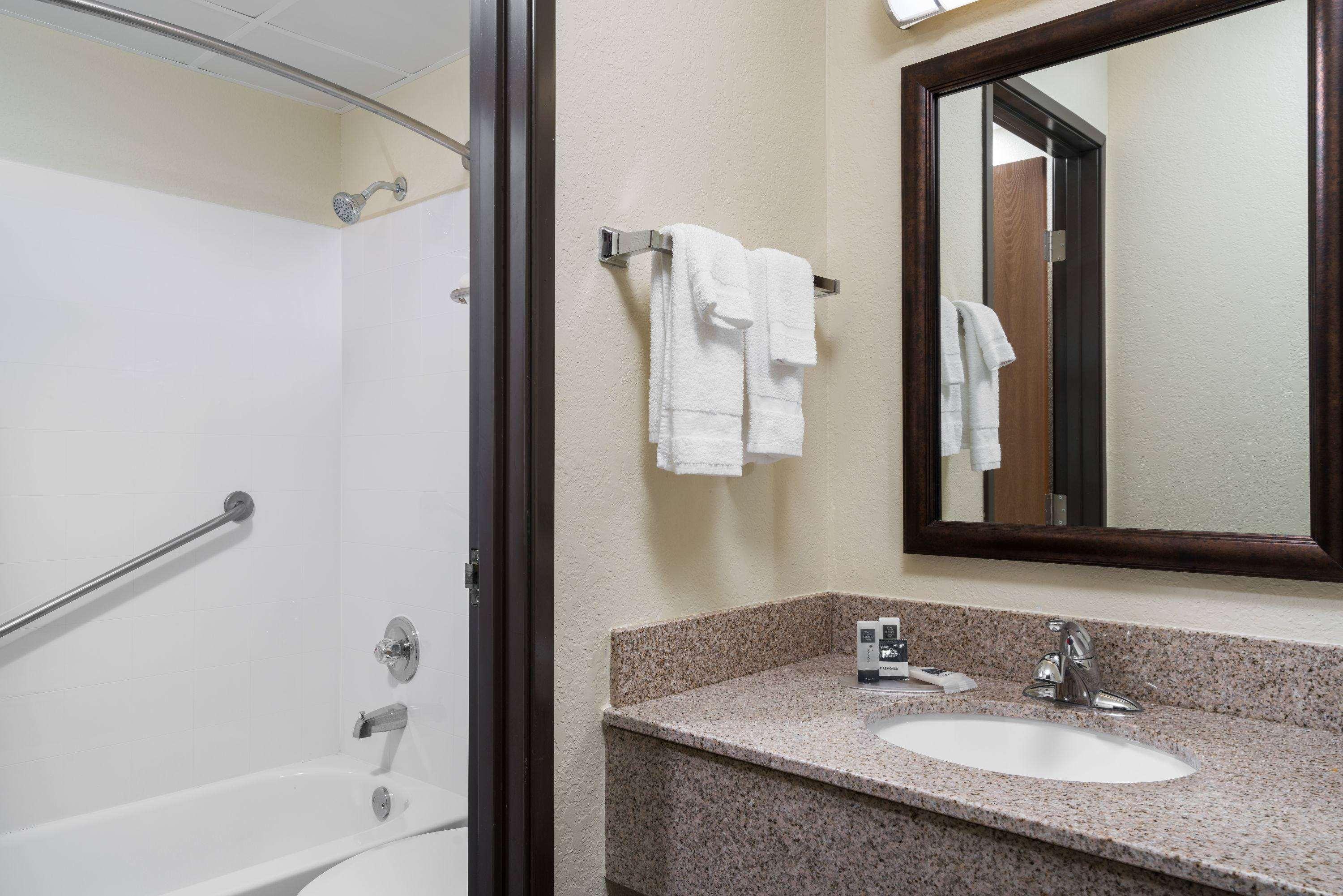 Americinn By Wyndham Lake City Ngoại thất bức ảnh